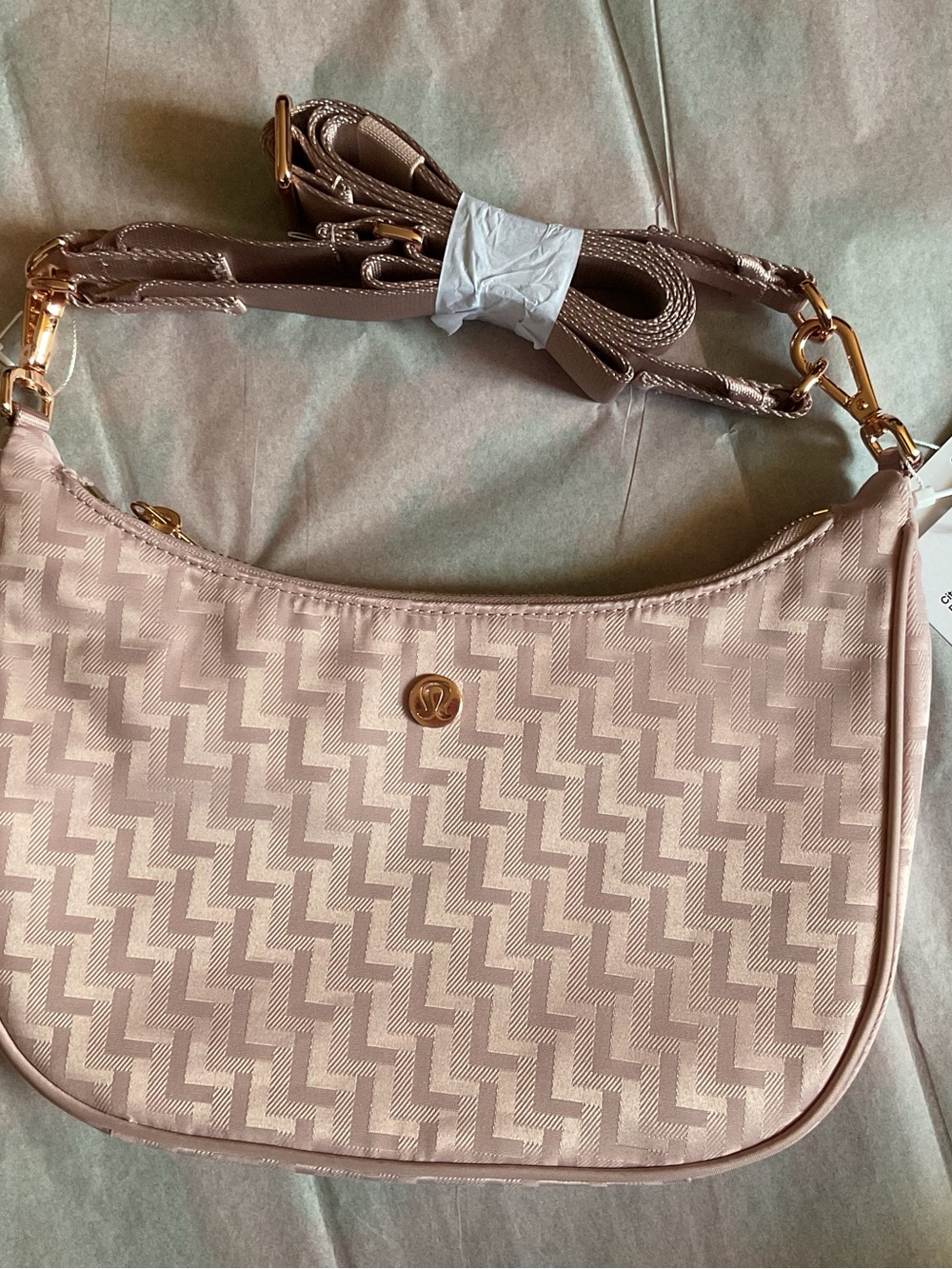 Lululemon City Essentials Pink Shoulder Bag 3L L Monogram Jacquard NEW w Tags